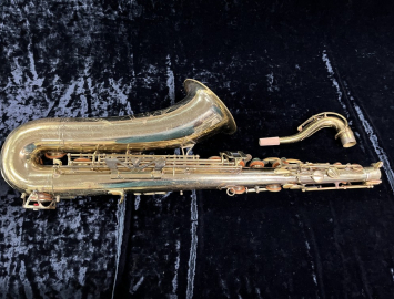 Photo German-made Original Lacquer Kohlert '57 Tenor Saxophone - Serial # 44552